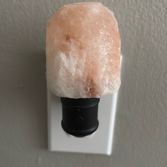 Other - Pink Himalayan Salt set (Nightlight & lamp included)